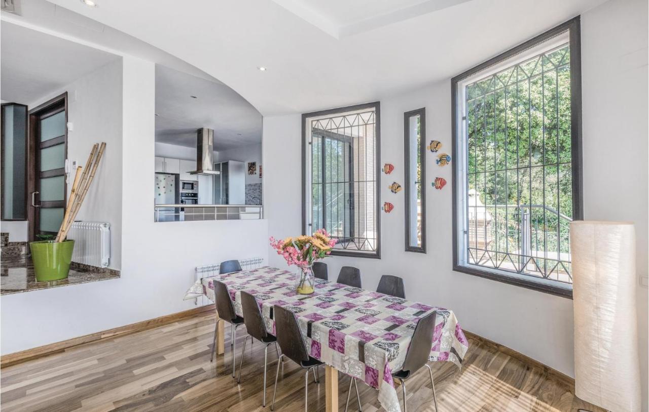 Casa vacanze In With Kitchen Santa Susanna